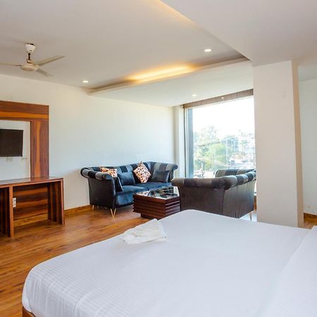 Hotel Doon Dehradun Habitación foto
